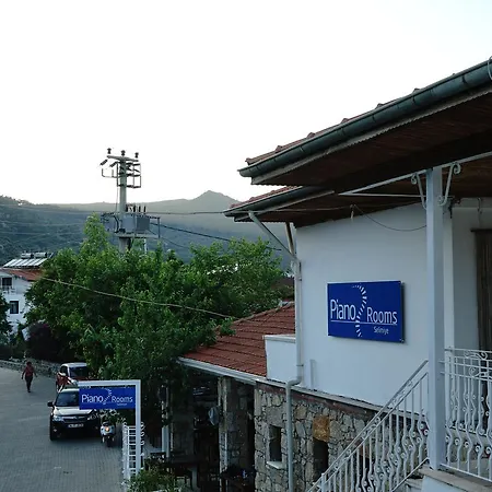 Piano - Adults Only 호텔