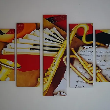 Piano - Adults Only 호텔 셀리미예