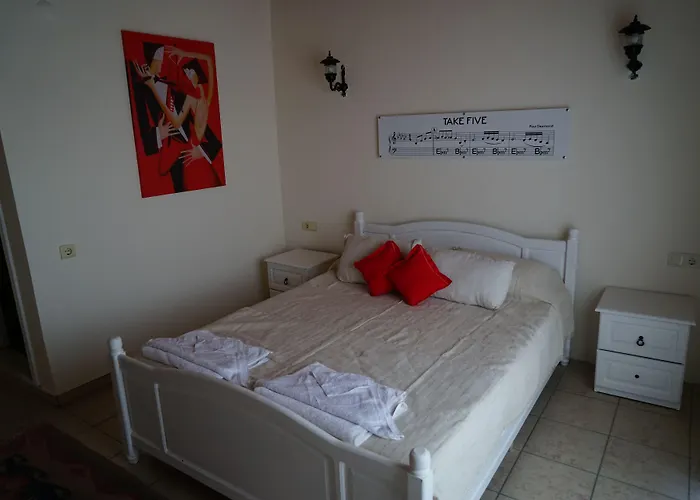 Piano - Adults Only * Selimiye